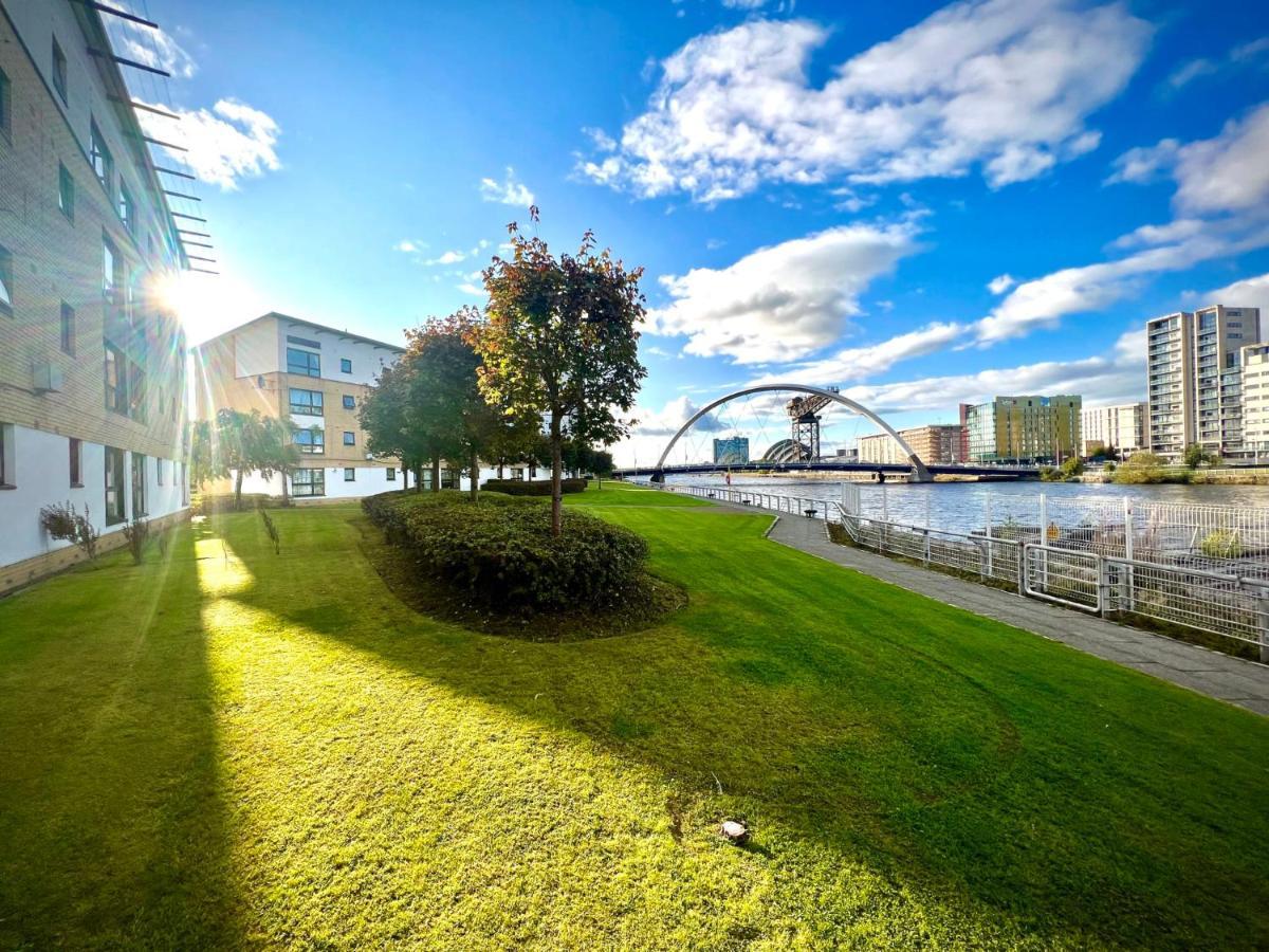 2 Bedroom - River Clyde Home - Parking Глазго Экстерьер фото